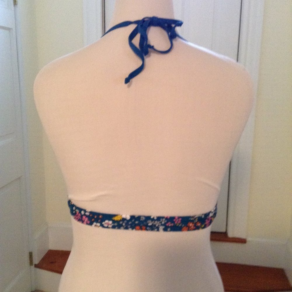 Multi print bathing suit top size Large - Picture 3 of 3